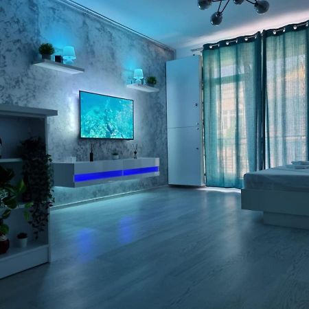 Delux Studio Mamaia Nord Năvodari Extérieur photo
