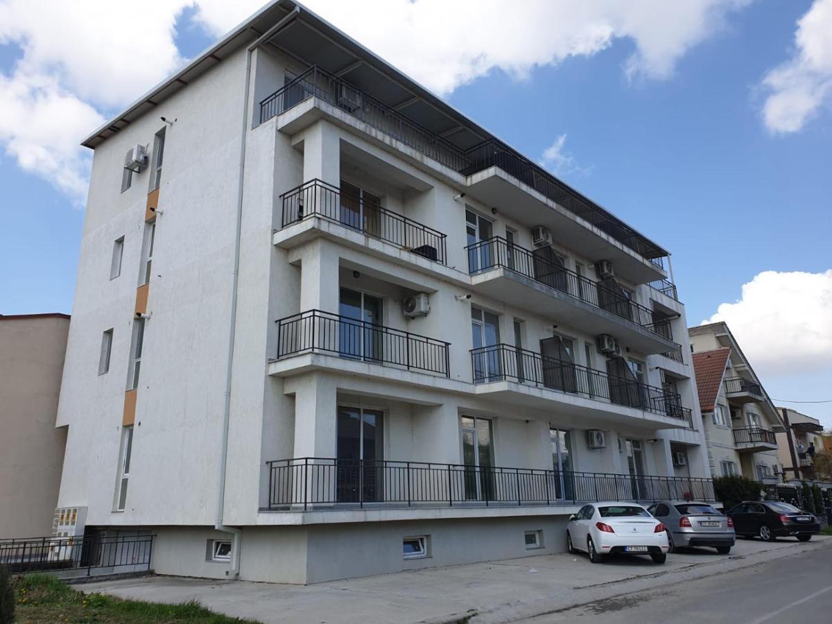 Delux Studio Mamaia Nord Năvodari Extérieur photo