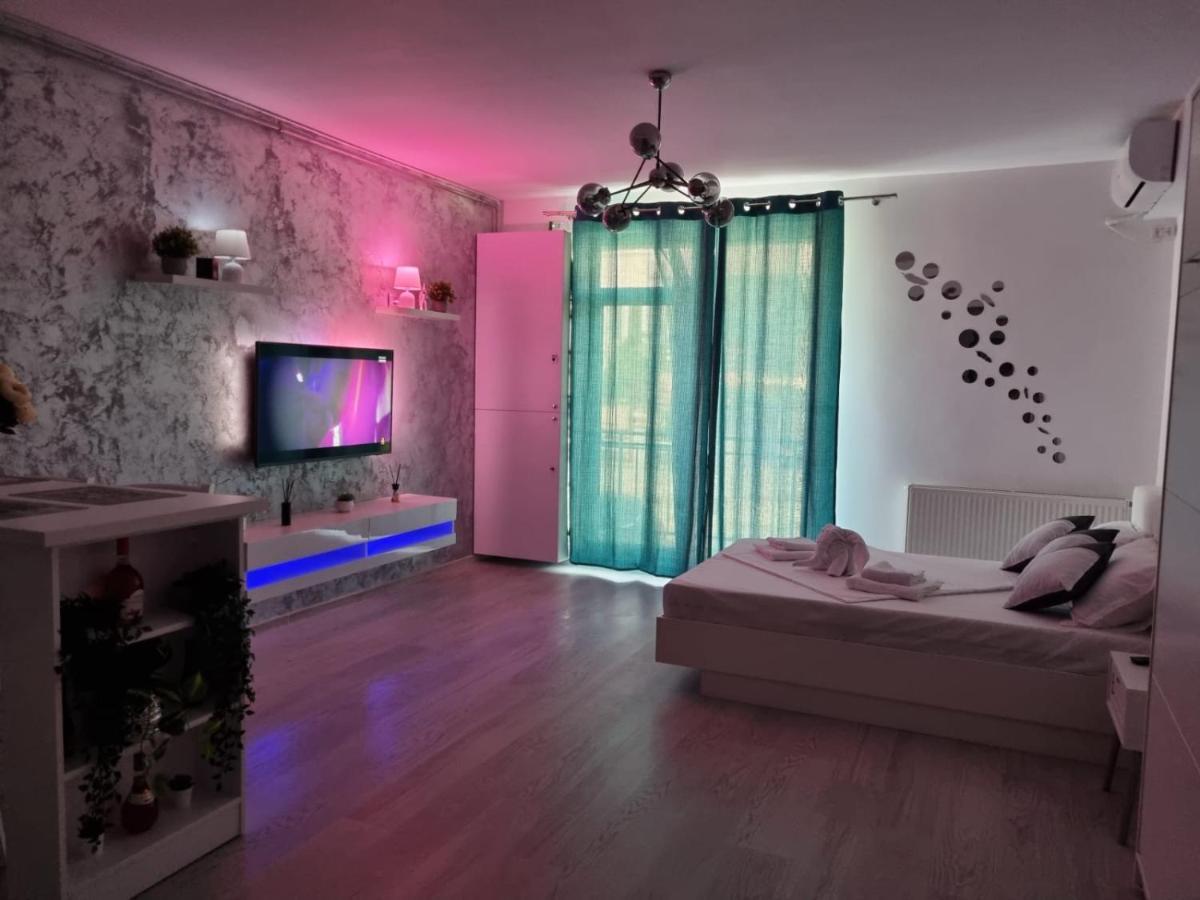 Delux Studio Mamaia Nord Năvodari Extérieur photo