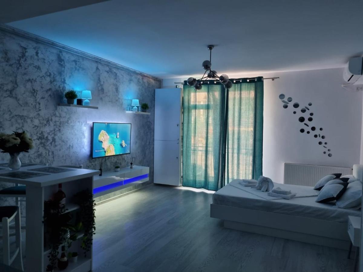 Delux Studio Mamaia Nord Năvodari Extérieur photo